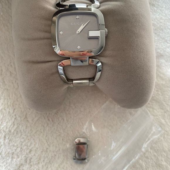 Authentic Gucci watch - Picture 3 of 5